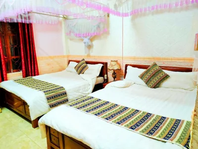 Standard Queen Room with Two Queen Beds — Nguyen Dang Guesthouse